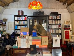 -荒岛书店(黄县路店)