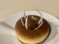 巢·提拉米苏-潮一不贰·法式甜品·生日蛋糕·西式简餐(外滩店)
