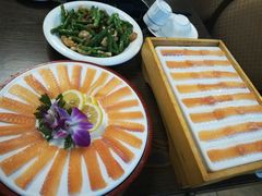 -醉美东江·三文鱼·烧鸡公