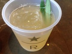 -星巴克臻选(北京嘉里中心第二店)