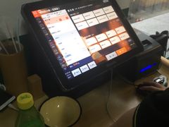 -瓜西西重庆火锅(花溪店)
