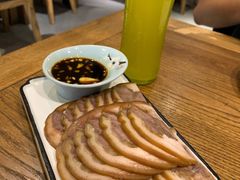 三少酱肘子-娄三少春饼·烤鸭(合生汇购物中心店)