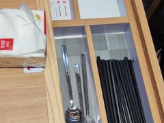 餐具摆设-米村拌饭(东方新天地店)