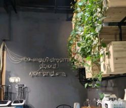 -MOVAN  HAIR莫凡匠人发型屋