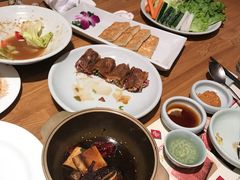 -萨拉伯尔水源素问店·韩国宫廷料理(人民路店)