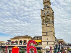 -王府井奥莱临潼小镇(临潼店)