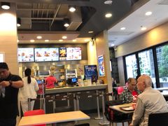 大堂-肯德基(庄士敦道店)