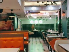 大堂-东鑫记港式茶餐厅(南京东路店)