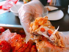 赖尿虾有膏-三妹小龙虾·黄油蟹(华侨城总店)