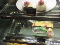 草莓香草风味蛋糕-COSTA COFFEE(上海月星环球港店)