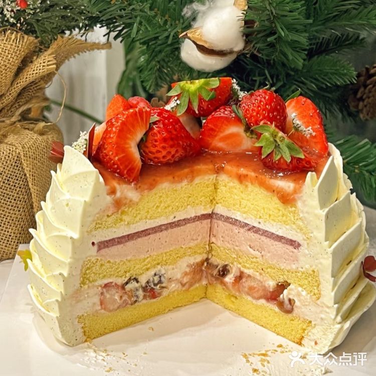 每一个草莓蛋糕，都藏着一颗浪漫的心🍓