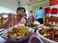 -铁头烧菜馆(立新路店)