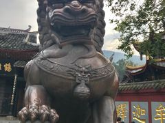 -峨眉山报国寺