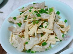 葱香腐竹拌鸭掌-小吊梨汤·北京菜·烤鸭(鸟巢店)