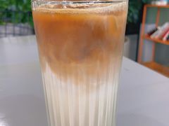 冰拿铁-洄归山也·高空C位湖景下午茶(东方之门店)