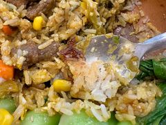 -煲仔皇腊味煲仔饭(经四万达店)