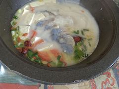 -泸沽肴(泸沽湖大洛水村农村信用社旁店)