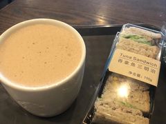 -星巴克(杭州西湖银泰1F店)