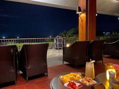 -日落吧·海景咖啡厅·餐酒吧·鸡尾酒·下午茶·乐队表演·浪漫夕阳·三亚文华东方酒店