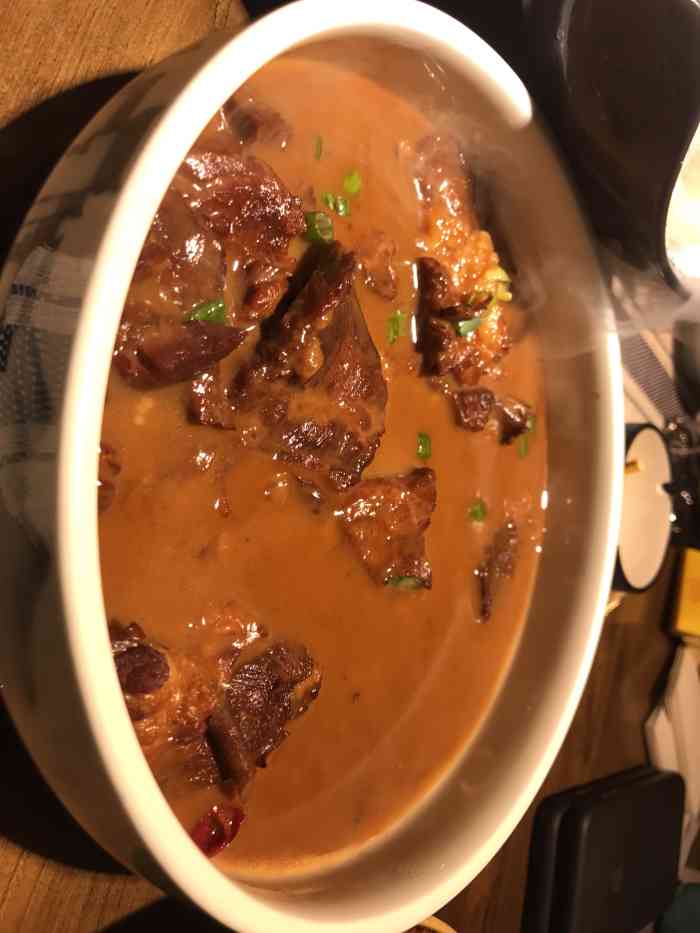 上品私房菜-"小区门口的小菜馆 门口看起来很小巧没想.