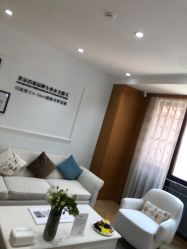 -HEYAN荷妍专业脱毛连锁机构