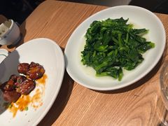 清炒豌豆尖-一坐一忘云南菜(三里屯店)
