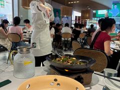 -费大厨辣椒炒肉(高铁吾悦广场店)