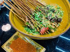 -上上签·冷锅串串(六灌路店)