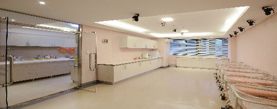 -爱月坊产后护理中心(万达店)