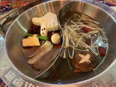 -贤合庄卤味火锅(济南泉城路店)