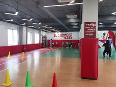 -悦动体能篮球羽毛球网球(三里河店)