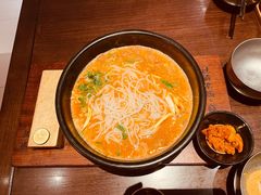-银米·云南传统过桥米线(双廊黑金冠店)