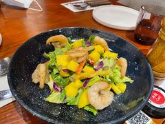 烤虾芒果沙拉-澳骄 Aussie Kitchen·手工披萨·西餐(国大店)