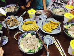 -老新隆牛肉锅贴(新街口店)