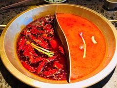 牛油锅底-小龙坎火锅(好世界店)