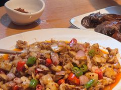 -大众跷脚牛肉馆·非遗传承单位(峨眉山店)