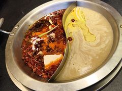 -沸炉重庆老火锅(军事博物馆店)