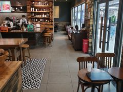 大堂-星巴克臻选(青岛麦凯乐分店)
