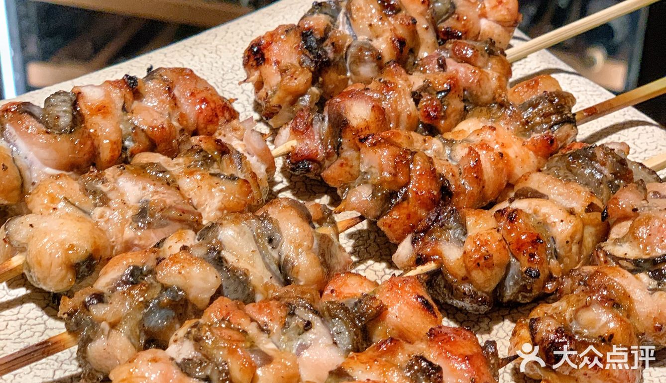 在日落的余晖中，来三里屯品味新中式美食！