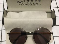 -罗伯特眼镜·蔡司官方授权(罗湖国贸店)