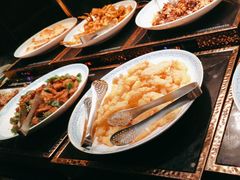 -雍容荟帝王蟹活龙虾展台自助(IFS黑金店)