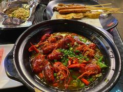 -何师烧烤Pro ·江湖川菜·小龙虾·精酿(太古里旗舰店)