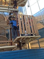 -PIPIKINGDOM皮皮王国欢乐号(欢乐海岸购物中心店)