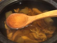 -云海肴·汽锅鸡·云南菜(天山百盛优客店)