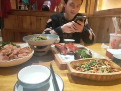 -老滇山寨•云南特色菜•地方菜•民族风情歌舞表演(金碧店)