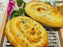 -小董哥烤串·爆汁大油边(故宫店)
