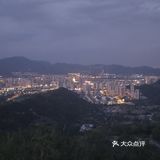 没到定都阁，中门寺上去，在去赵家洼的路上，好几个平台