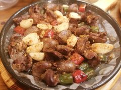 -老东镇啤酒屋海鲜加工·蒸汽海鲜·海鲜烧烤(台东店)