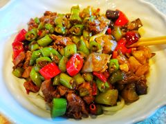 茄子肉丁小公鸡双拼拌面-文三里屯面馆(三里屯店)