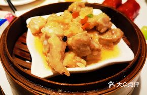 Garlic and Taro Steamed Spare Ribs (Premium)